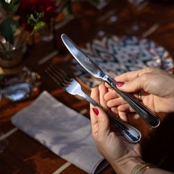 Talheres Olinda - Ambientada - garfo e faca-1200px